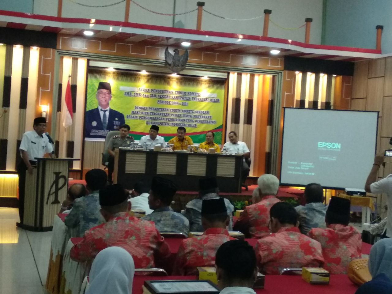  Pj Bupati Imbau Forum Komite SMA, SMK Dan SLB Negeri Koordinasi Dengan Sekolah